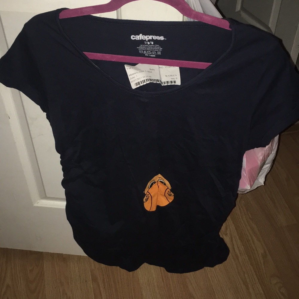 maternity T-shirt